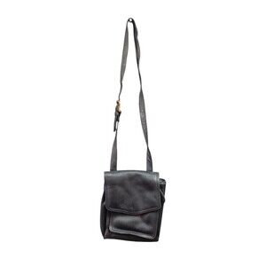READ DESCRIPTION Vtg. Fossil Womens Black Leather Crossbody Bag 75082